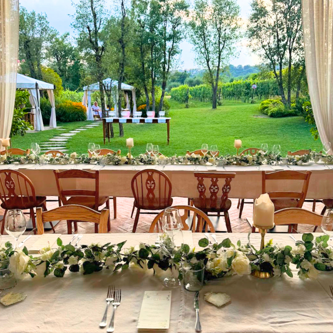 White Dinner in the Vineyard