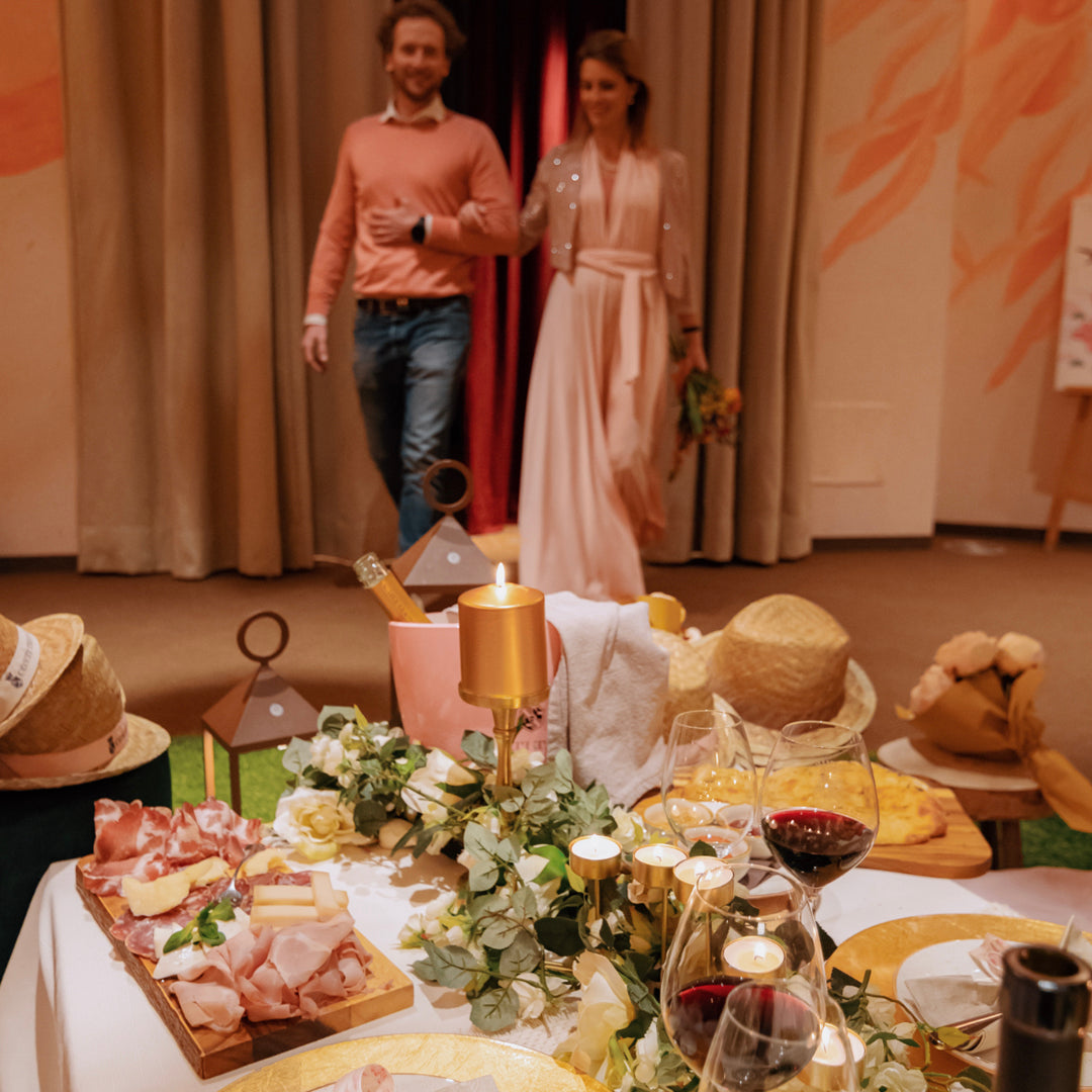 Exclusive Romantic Lounge