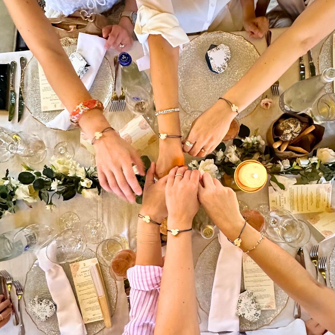 
                  
                    White Dinner in the Vineyard
                  
                