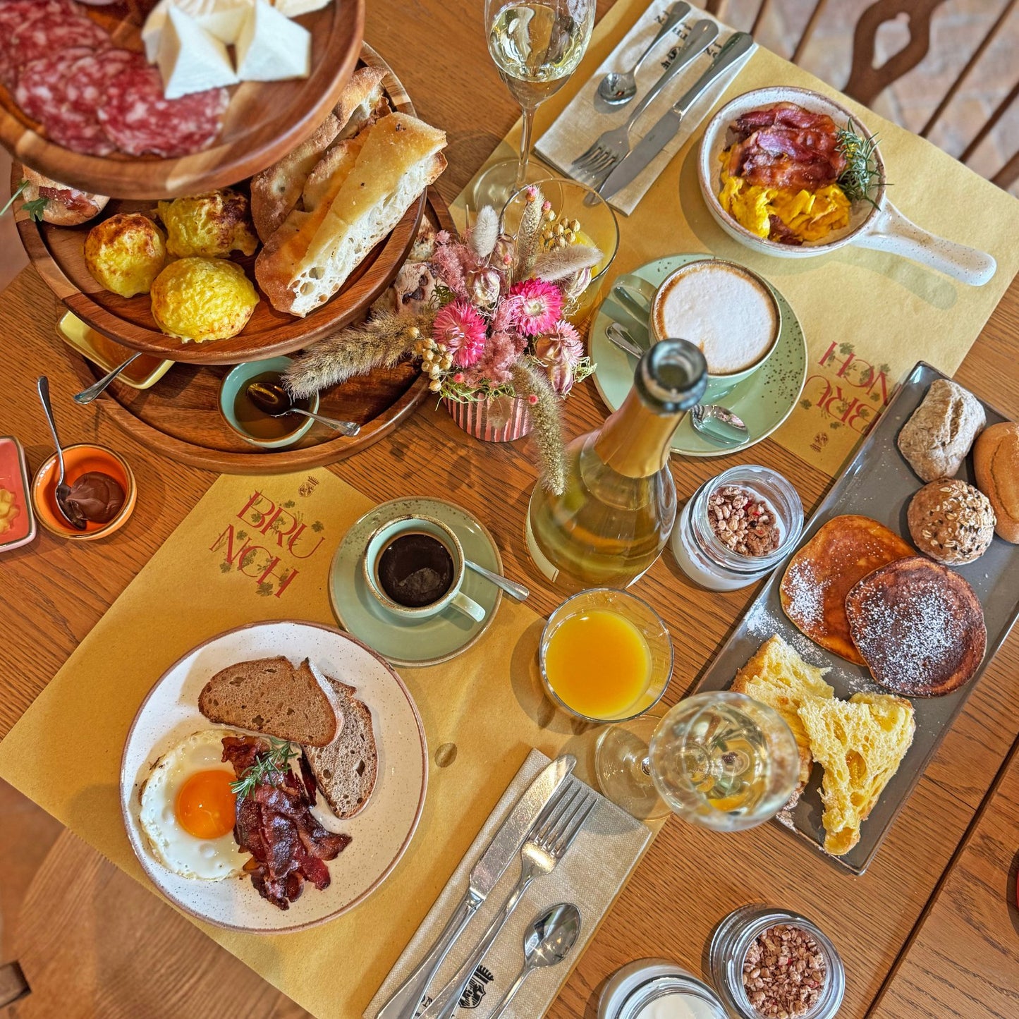 
                  
                    Country Brunch
                  
                