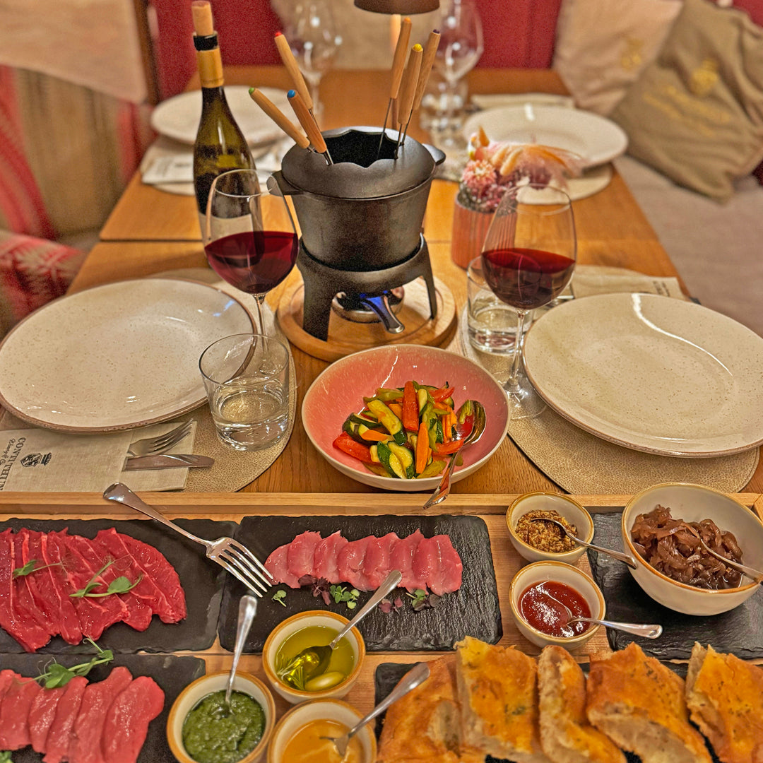 
                  
                    Bourguignonne Hot Pot
                  
                
